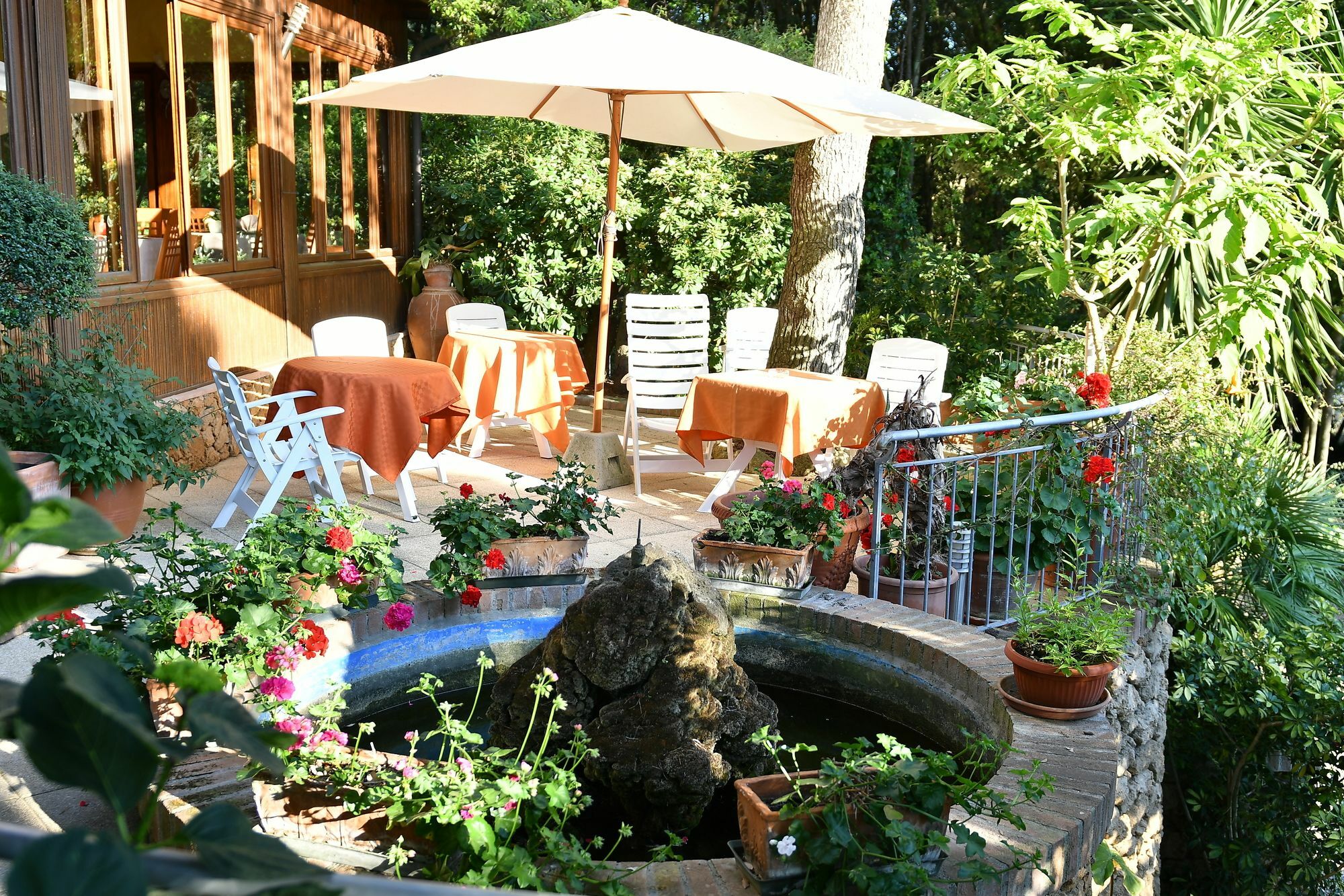 Hotel La Rosa Del Tirreno Livorno Bagian luar foto